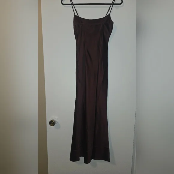 🎀Dynamite Satin Slip Dress in Deep Wine - Picture 3 of 7